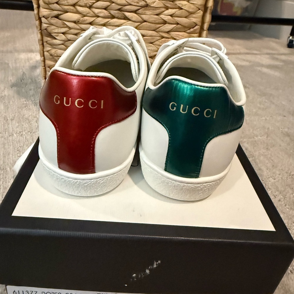 Gucci Ace Apple GG Embroidered White Sneakers - Picture 4 of 10
